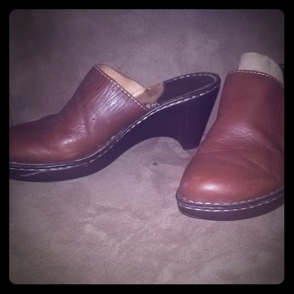Slip on heeled clogs
